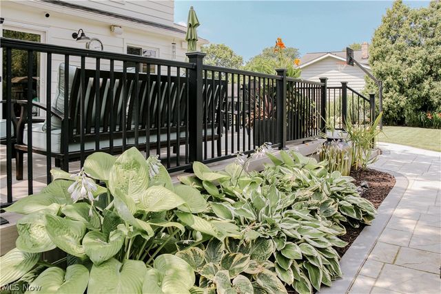 2711 Green Road, Shaker Heights, OH 44122