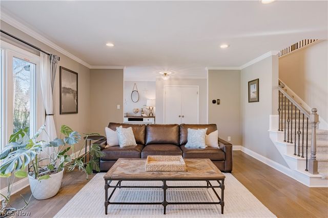 2711 Green Road, Shaker Heights, OH 44122