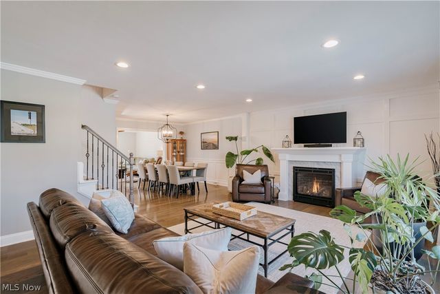 2711 Green Road, Shaker Heights, OH 44122