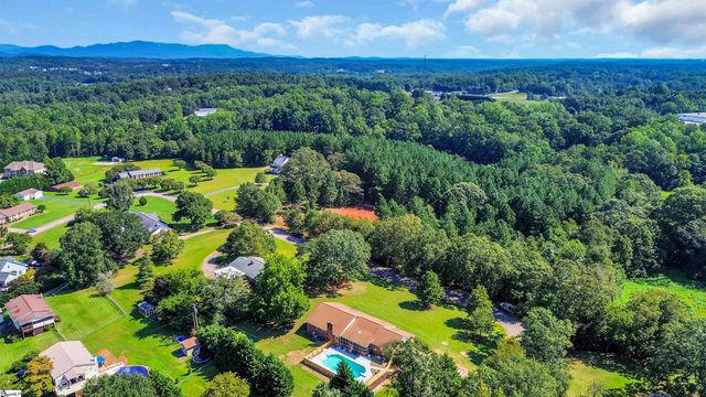 3 Coleman Park Circle, Travelers Rest, SC 29690