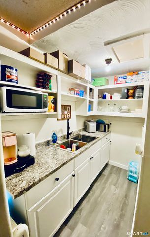 561 East Street, New Britain, CT 06051