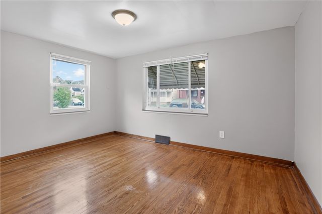 1019 Washington St, Mckeesport, PA 15132