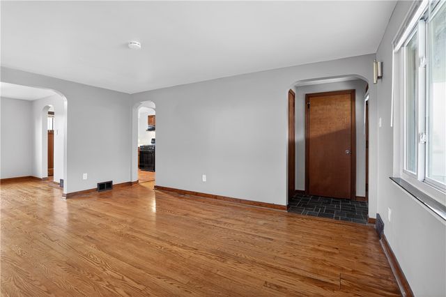 1019 Washington St, Mckeesport, PA 15132