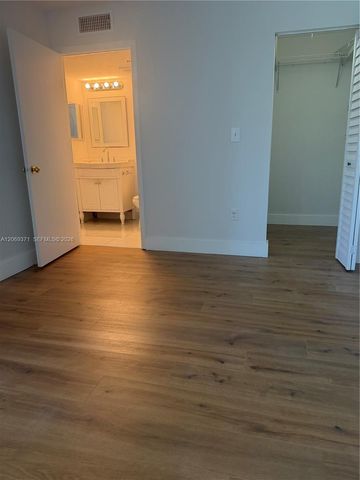 11750 SW 18th Street 113-1, Miami, FL 33175