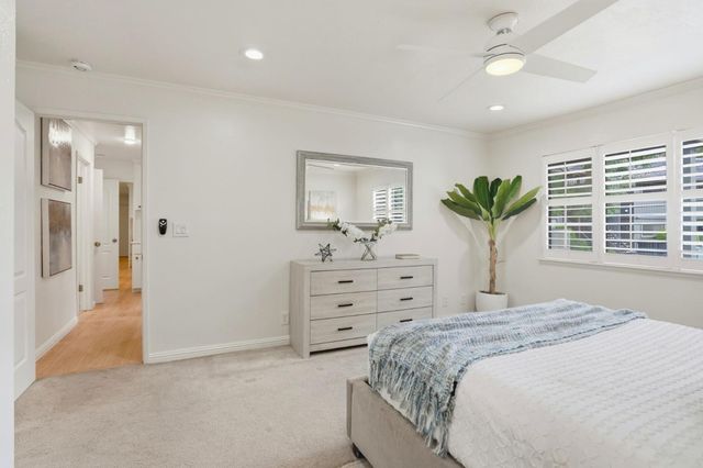 14351 Saratoga Avenue A, Saratoga, CA 95070