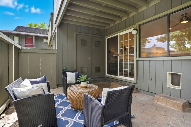 14351 Saratoga Avenue A, Saratoga, CA 95070