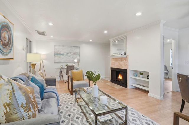 14351 Saratoga Avenue A, Saratoga, CA 95070