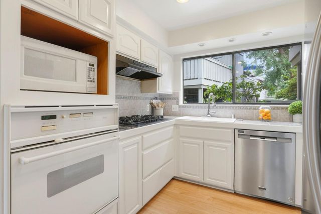 14351 Saratoga Avenue A, Saratoga, CA 95070