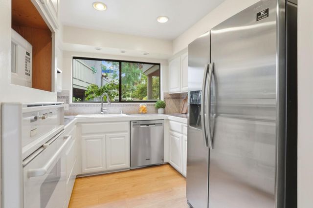 14351 Saratoga Avenue A, Saratoga, CA 95070