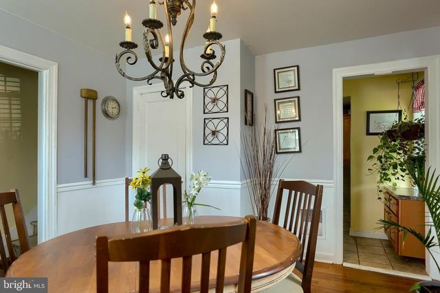 25 MAPLE AVE, Camp Hill, PA 17011