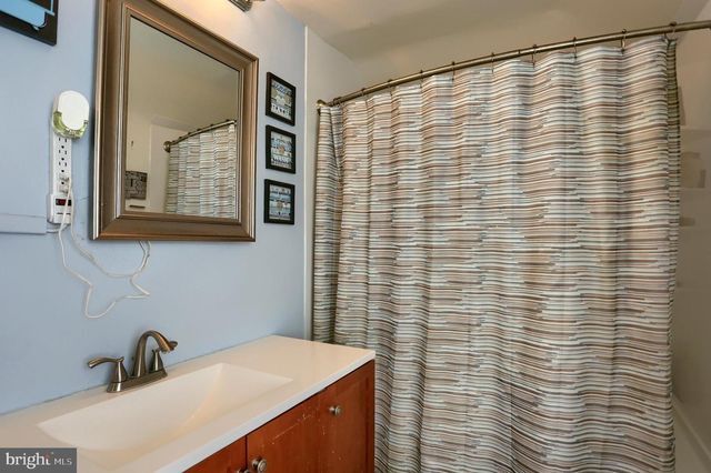 25 MAPLE AVE, Camp Hill, PA 17011