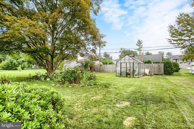 25 MAPLE AVE, Camp Hill, PA 17011