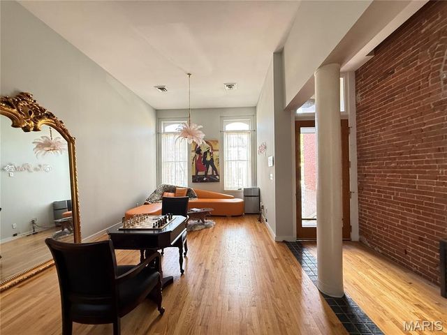 1906 Lasalle Street, St Louis, MO 63104