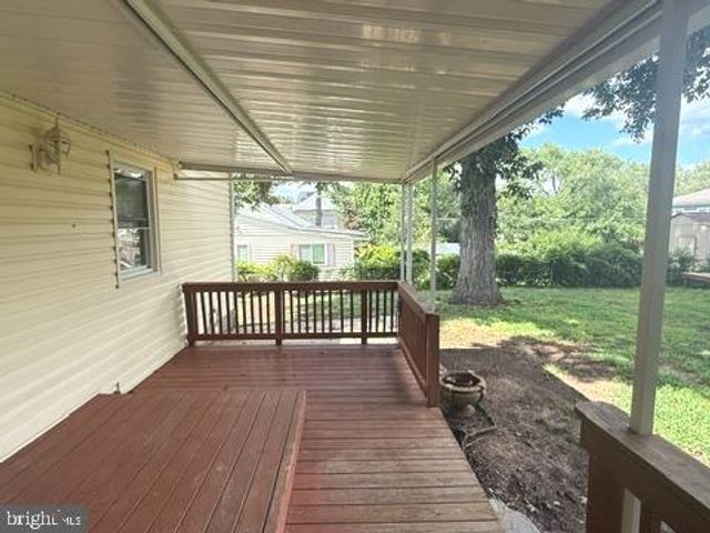 1803 ANDERSON RD, Falls Church, VA 22043