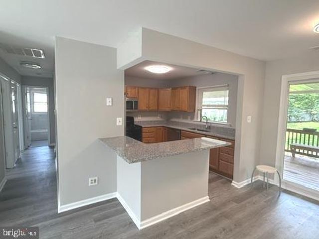 1803 ANDERSON RD, Falls Church, VA 22043