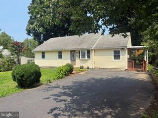1803 ANDERSON RD, Falls Church, VA 22043