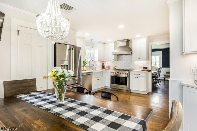 160 Woodland Ave, Verona Twp., NJ 07044