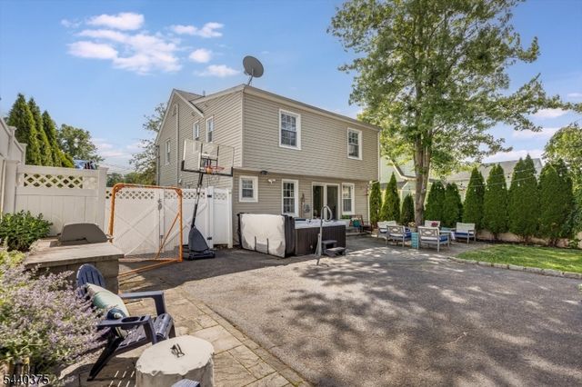 160 Woodland Ave, Verona Twp., NJ 07044