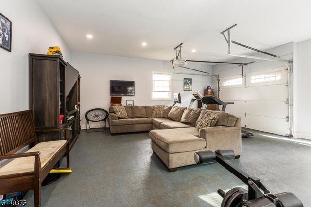 160 Woodland Ave, Verona Twp., NJ 07044
