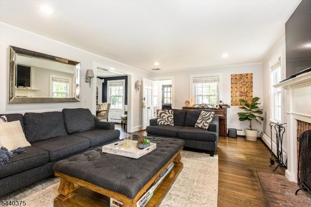 160 Woodland Ave, Verona Twp., NJ 07044