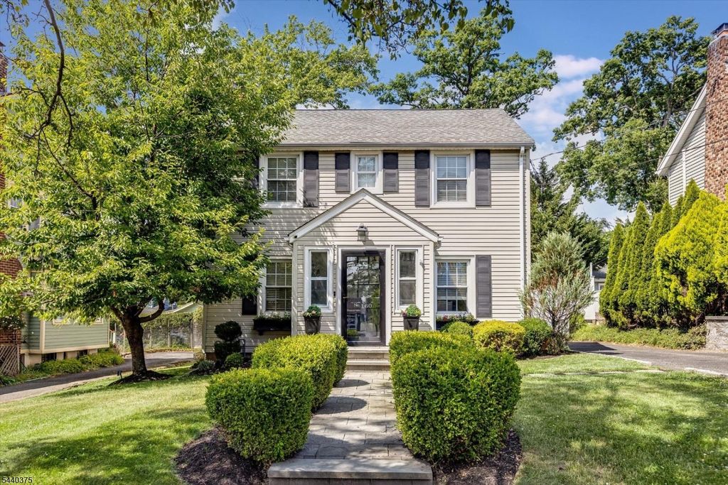 160 Woodland Ave, Verona Twp., NJ 07044