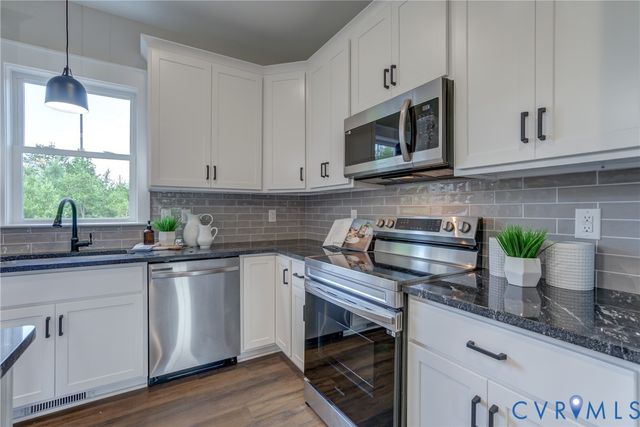 5306 Saint Pauls Church Rd, Goochland, VA 23063