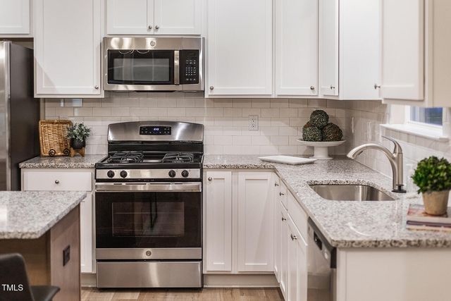 238 Oak Meadow Lane, Angier, NC 27501