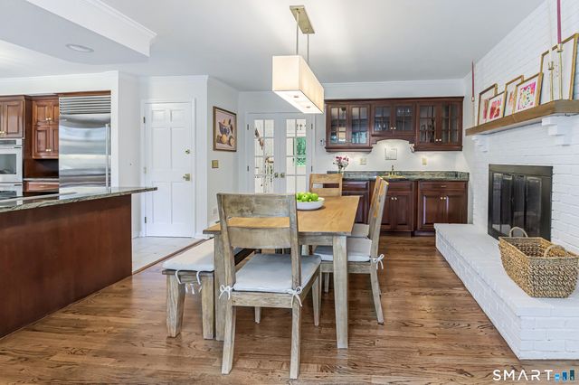 15 Hull Place, Ridgefield, CT 06877