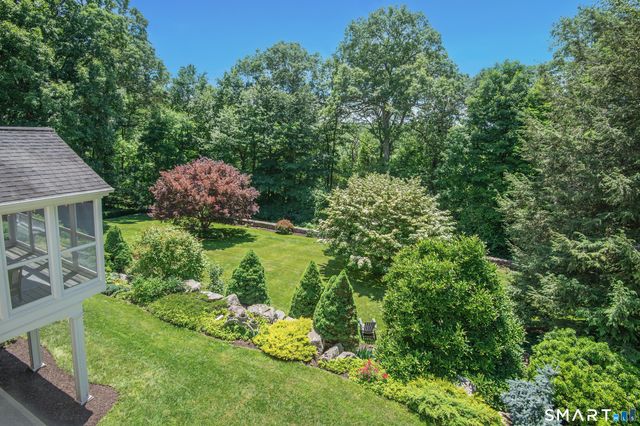 15 Hull Place, Ridgefield, CT 06877