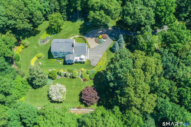 15 Hull Place, Ridgefield, CT 06877