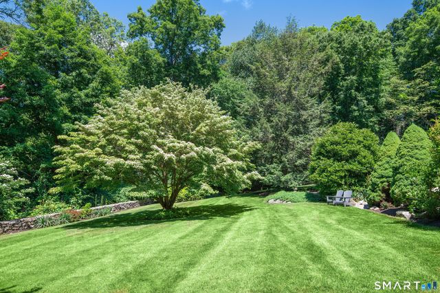 15 Hull Place, Ridgefield, CT 06877