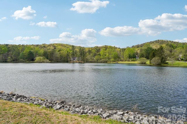 Lot 61 Deerlake Drive, Brevard, NC 28712