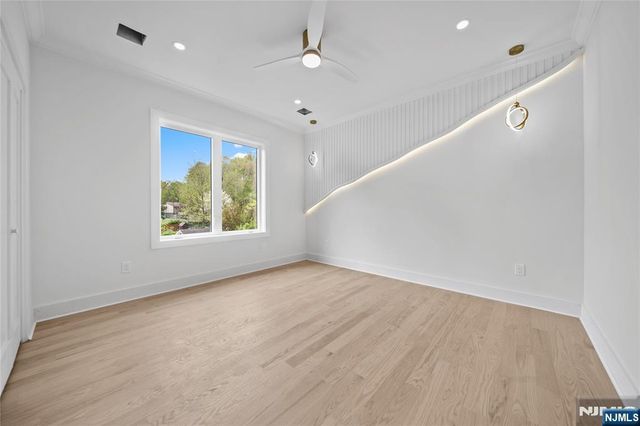 52 Congressional Parkway, Livingston, NJ 07039