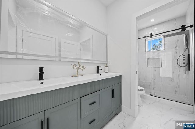 52 Congressional Parkway, Livingston, NJ 07039