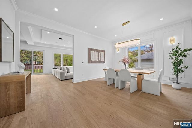 52 Congressional Parkway, Livingston, NJ 07039