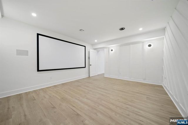52 Congressional Parkway, Livingston, NJ 07039