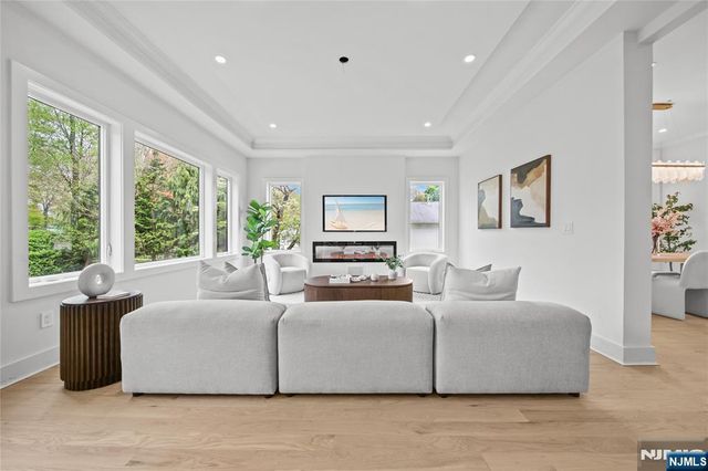52 Congressional Parkway, Livingston, NJ 07039