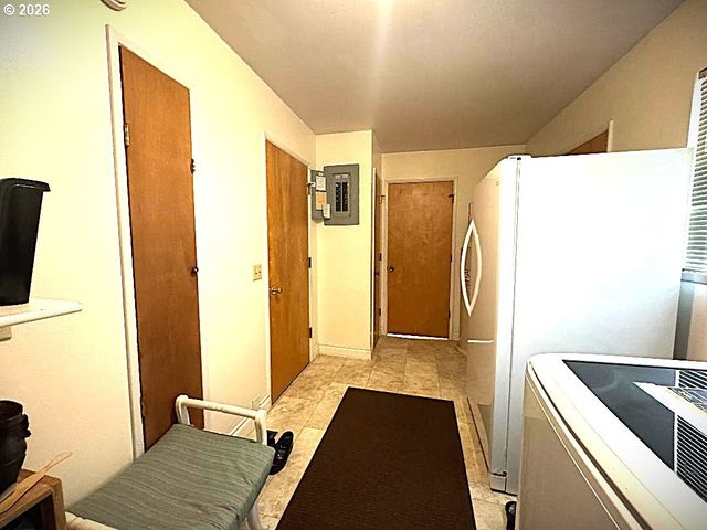 166 PEACOCK Ln, Myrtle Creek, OR 97457