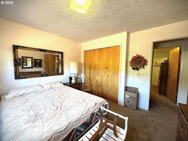 166 PEACOCK Ln, Myrtle Creek, OR 97457