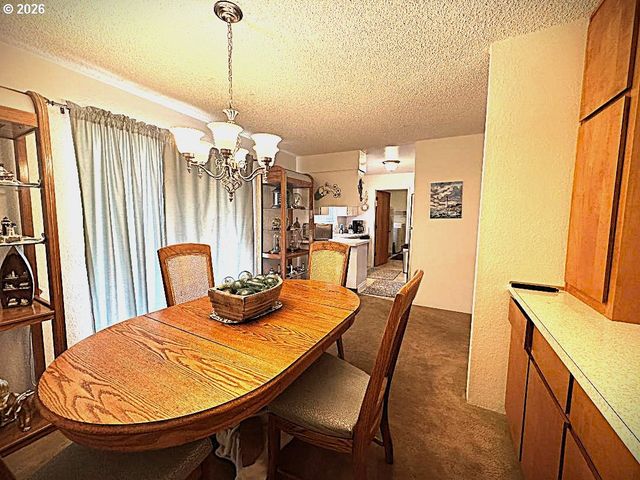 166 PEACOCK Ln, Myrtle Creek, OR 97457
