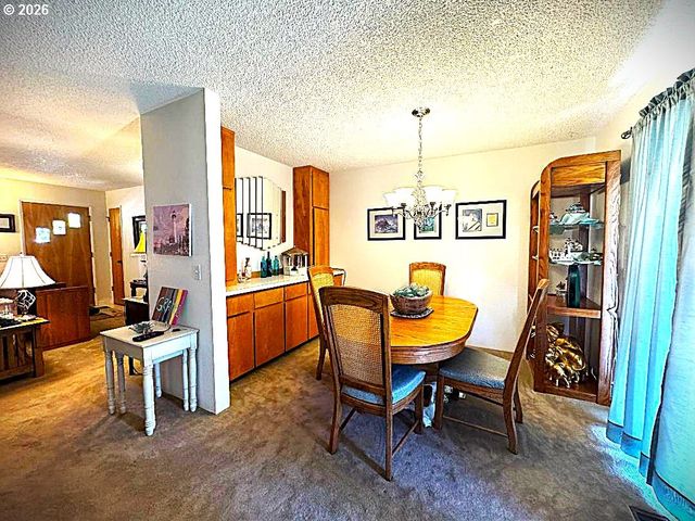 166 PEACOCK Ln, Myrtle Creek, OR 97457