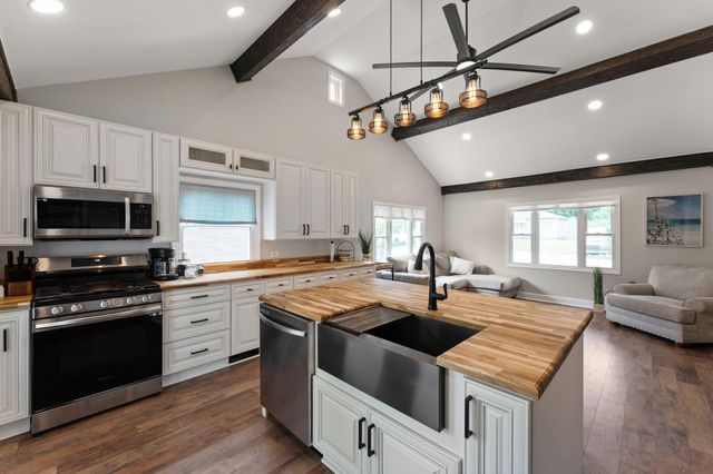 355 S Howard Street, Gary, IN 46403