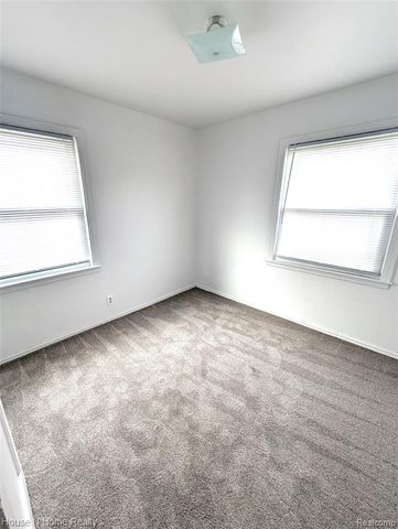 26234 Woodmont Street, Roseville, MI 48066