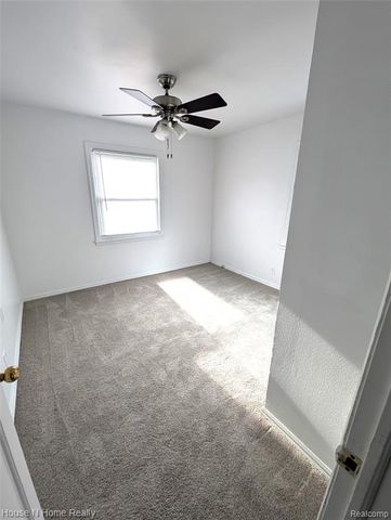 26234 Woodmont Street, Roseville, MI 48066