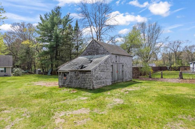 393 Wadleigh Falls Road, Newmarket, NH 03857