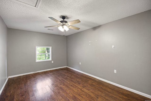 10 Cagle Street, Clarksville, AR 72830