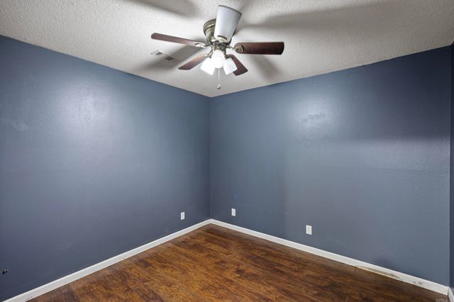 10 Cagle Street, Clarksville, AR 72830
