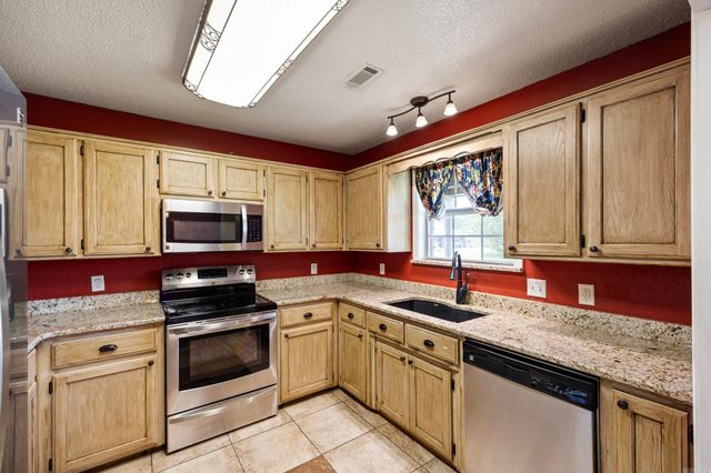10 Cagle Street, Clarksville, AR 72830