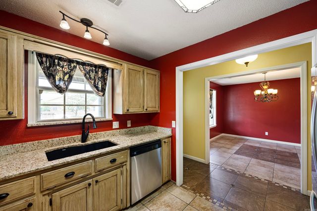 10 Cagle Street, Clarksville, AR 72830
