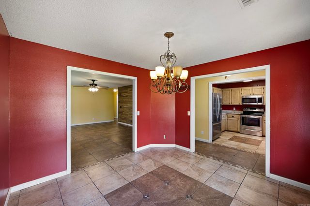 10 Cagle Street, Clarksville, AR 72830